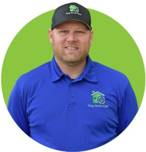 Derrick-Meet-The-Team-Mold Removal Springfield Missouri-Green-Circle-Background